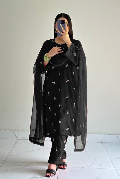 3Pc Cotton Lawn Embroidered Dress for Women