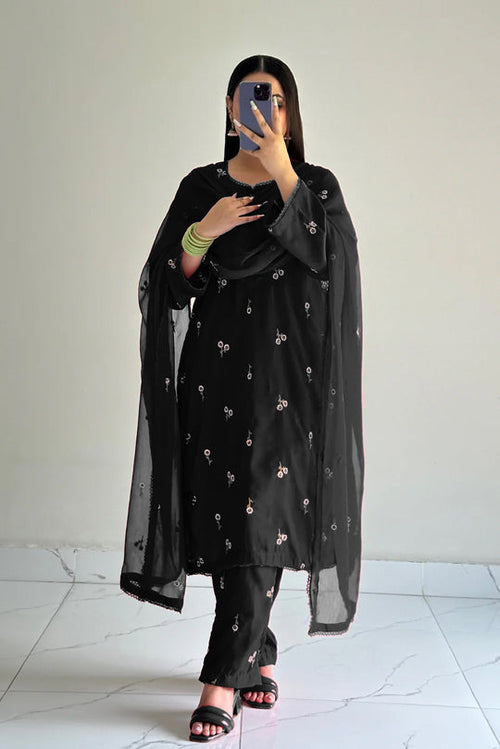 3Pc Cotton Lawn Embroidered Dress for Women